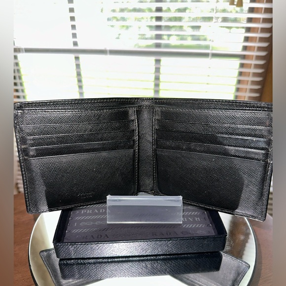 Men’s Prada Leather Bifold Wallet with Box - Picture 4 of 12